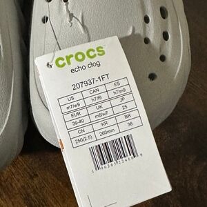 Crocs Echo Clog in Light Gray (Atmosphere Color)